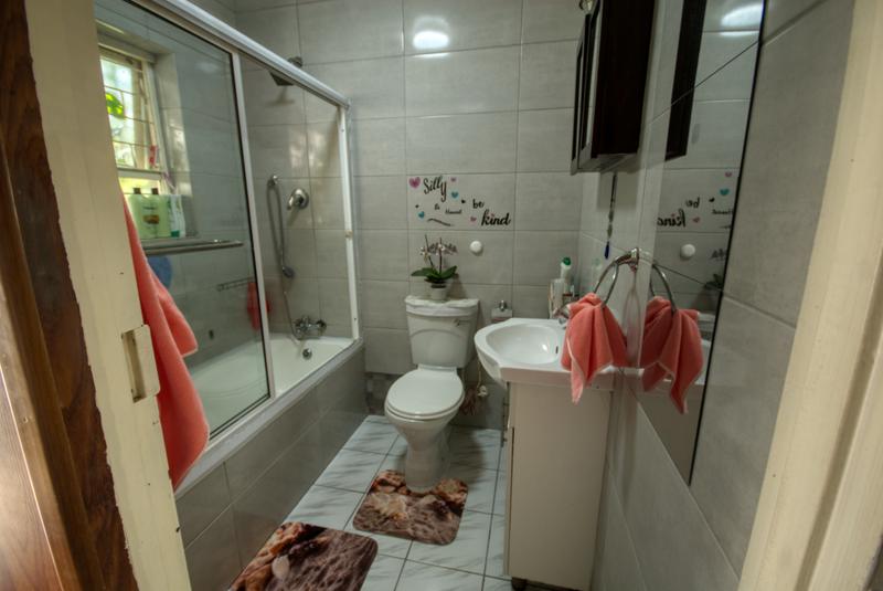 3 Bedroom Property for Sale in Gordons Bay Western Cape